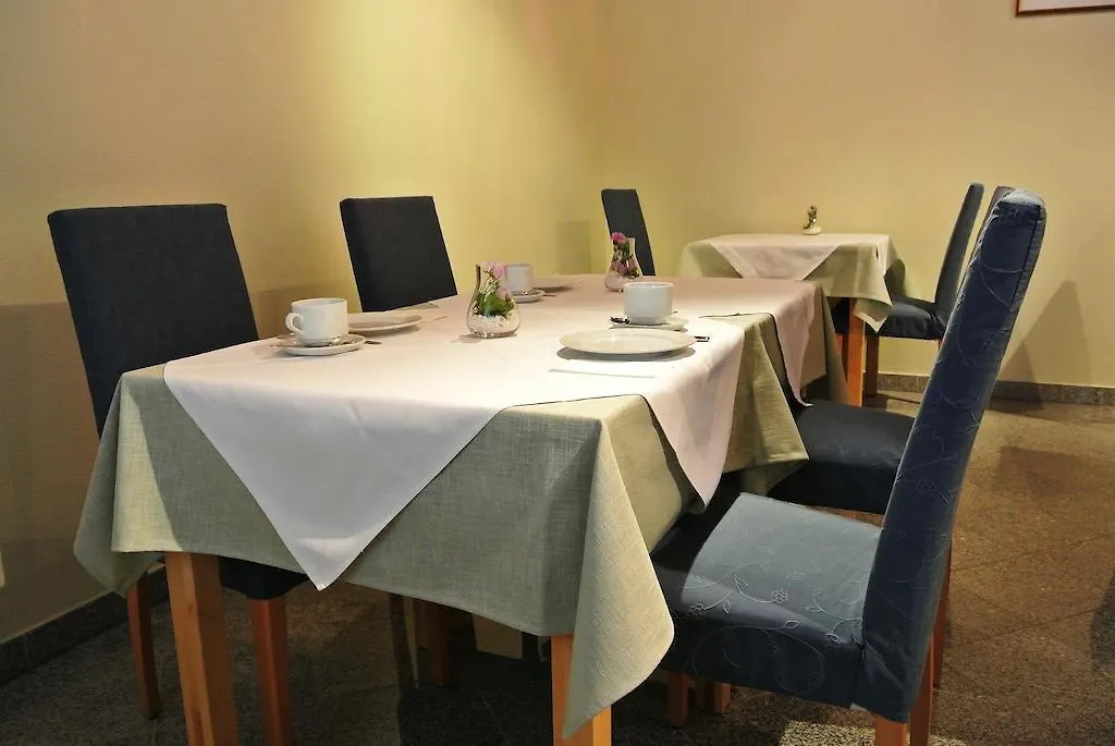 Hotel Pension Schonbrunn Vienna